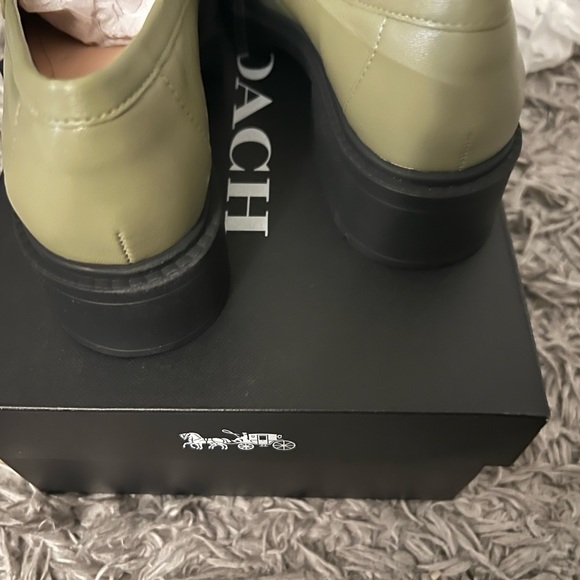 Coach Leah loafer color: moss size: 6.5 - Picture 7 of 8